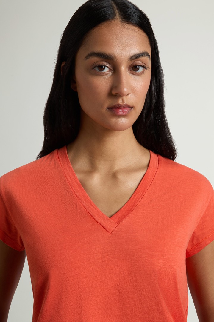 V-Neck T-Shirt in Pure Cotton Slub Fabric Red photo 4 | Woolrich