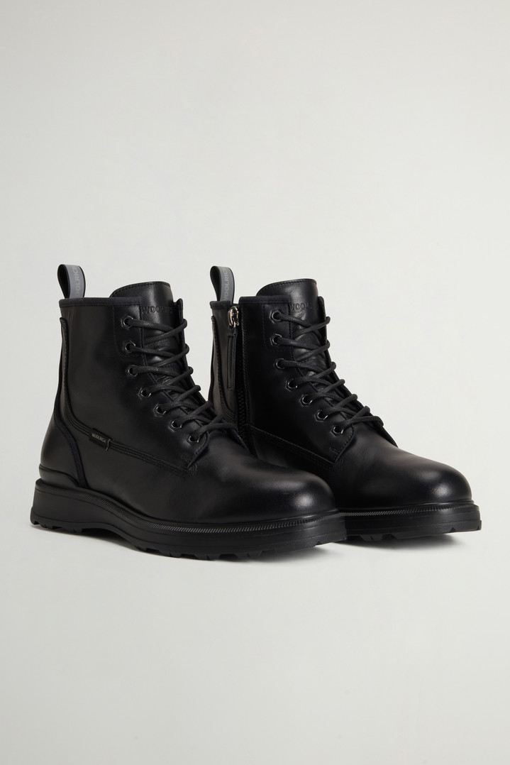 Grove Lace-Up Boots in Leather Black photo 2 | Woolrich