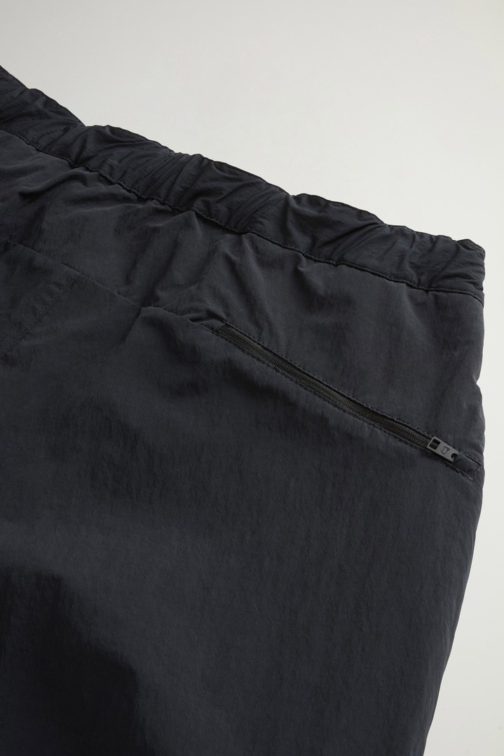 NYLON RIPSTOP CARGO PANT Black photo 6 | Woolrich