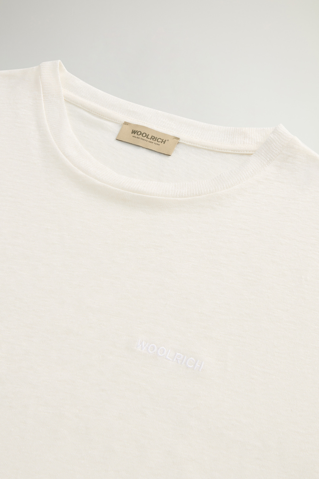 Pure Linen T-Shirt with Embroidered Logo White photo 2 | Woolrich