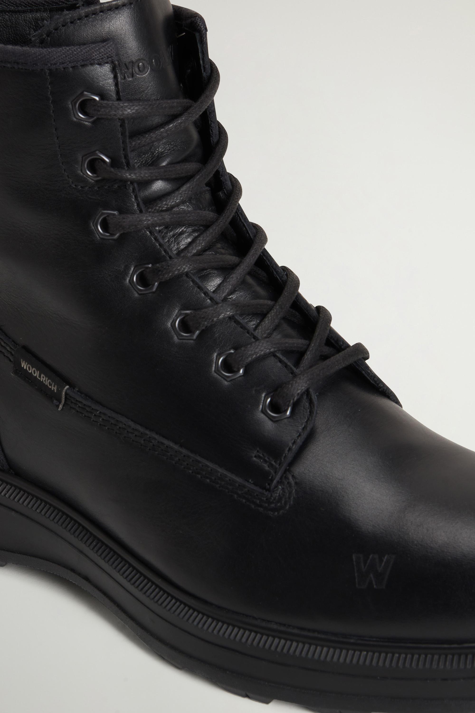 Grove Lace-Up Boots in Leather Black photo 5 | Woolrich
