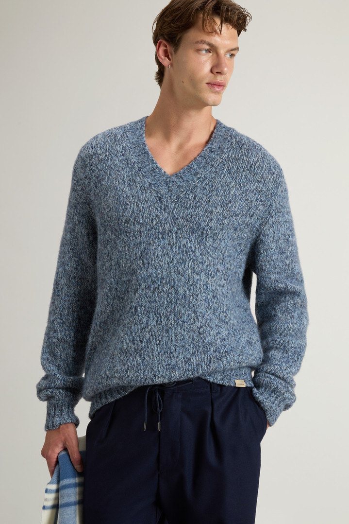 MOULINE ALPACA BLEND V-NECK Blue photo 4 | Woolrich