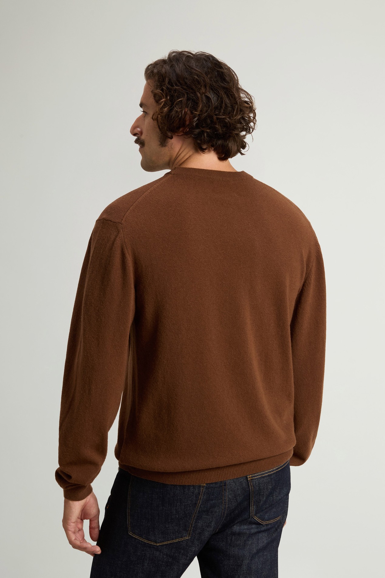 Pullover aus reiner Schurwolle mit Rundhalsausschnitt Braun photo 3 | Woolrich