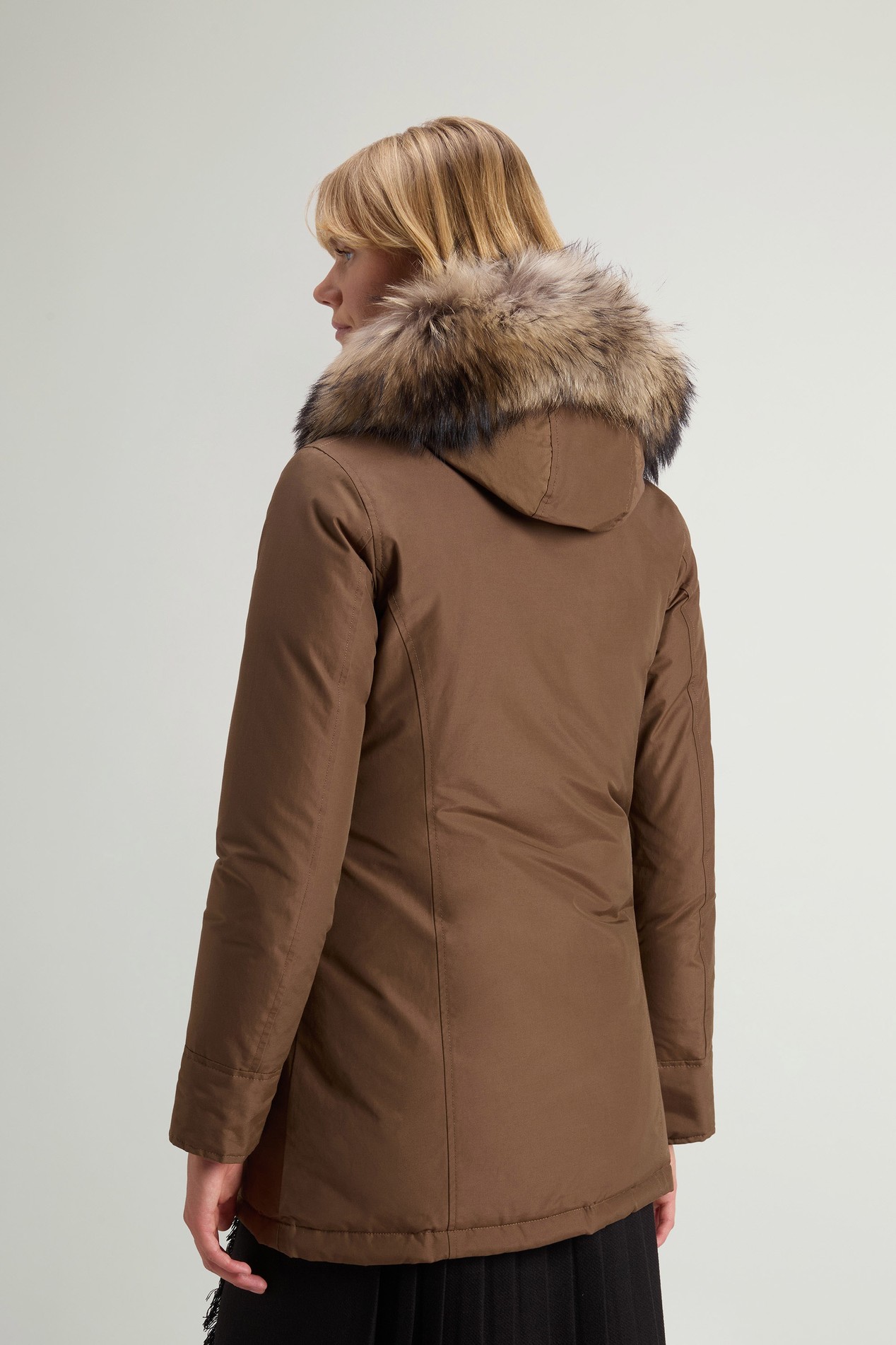 Arctic Parka in Ramar Cloth con pelliccia removibile Verde photo 3 | Woolrich