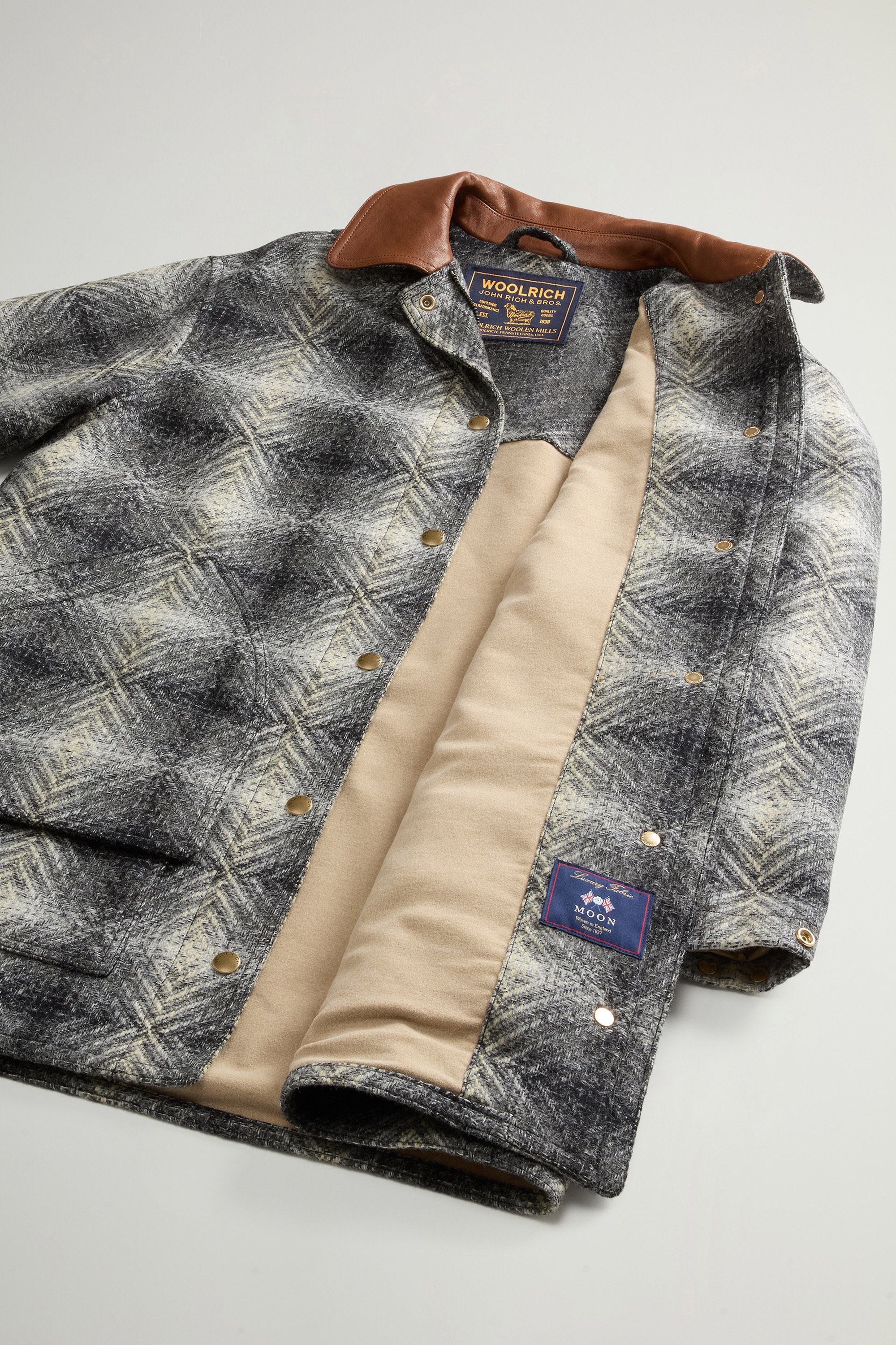 AZTEC MOON BARN COAT White photo 8 | Woolrich