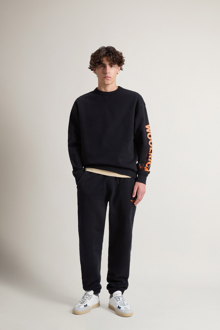 Teen Boys’ Crewneck Sweatshirt in Brushed Pure Cotton Black photo 2 | Woolrich