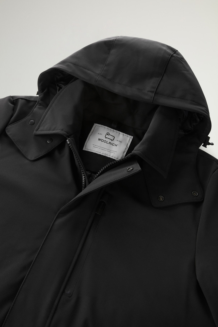 Barrow Mac Coat in Tech Softshell Black photo 2 | Woolrich