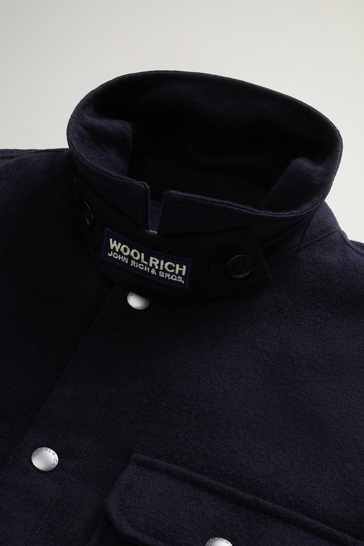 Surchemise Alaskan en laine italienne Melton mélangée recyclée Bleu photo 6 | Woolrich