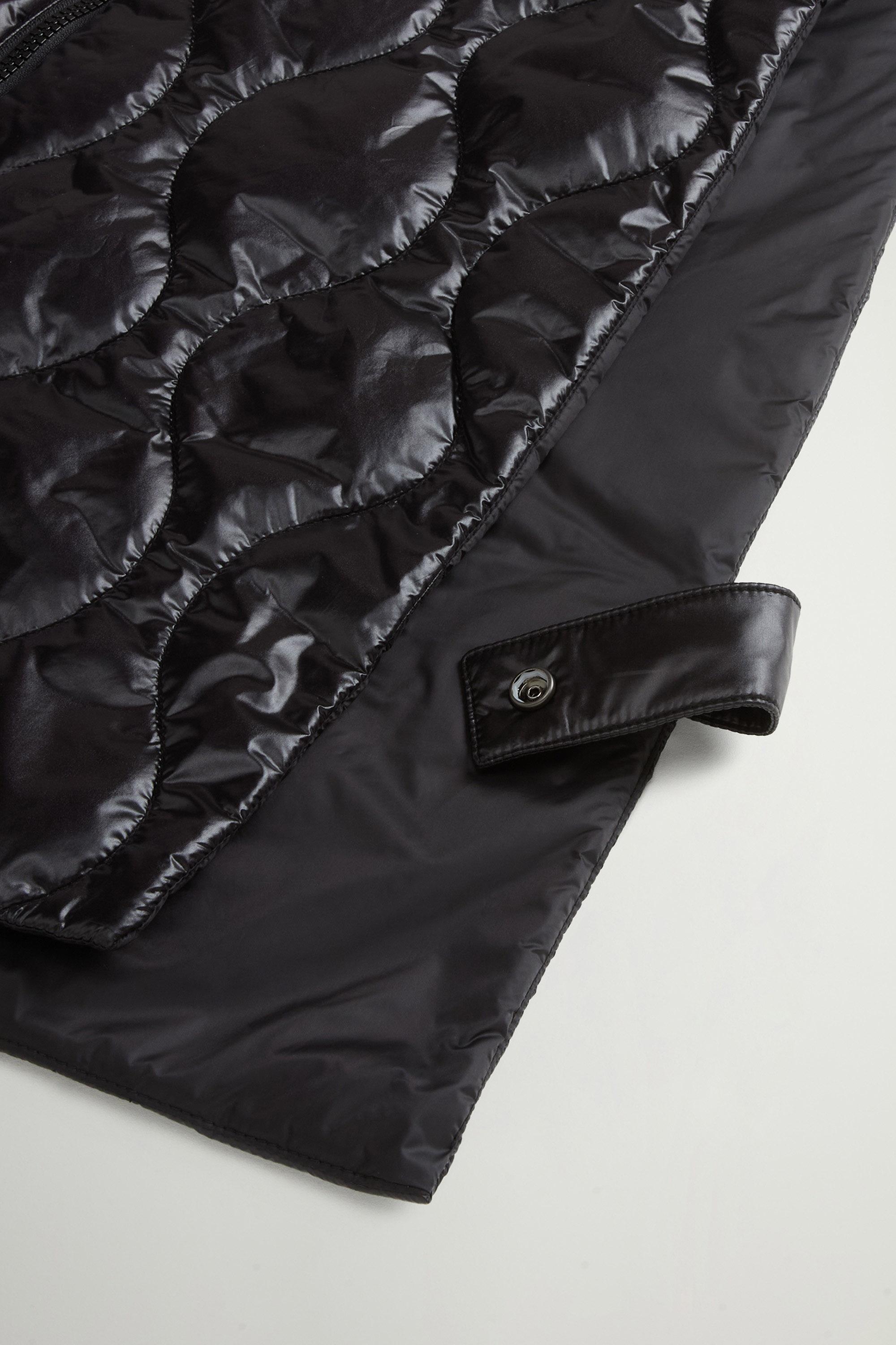 Packable Quilted Vest in Urban Light Nylon Black photo 7 | Woolrich