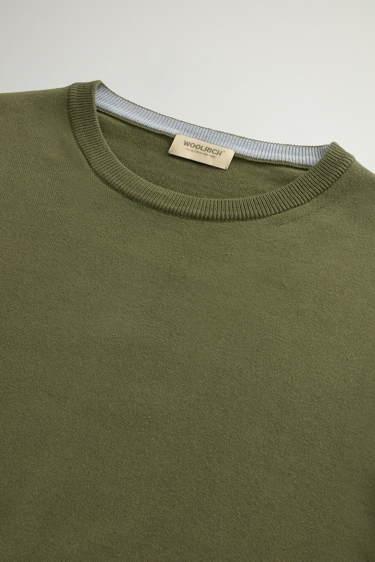 Crewneck Sweater in Pure Cotton with Embroidered Logo Green photo 2 | Woolrich