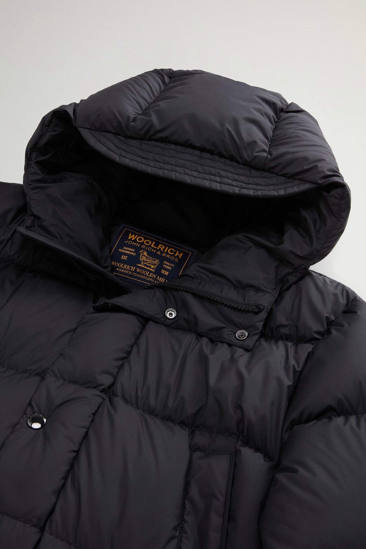 Cloud Parka aus Mikrofaser Schwarz photo 6 | Woolrich