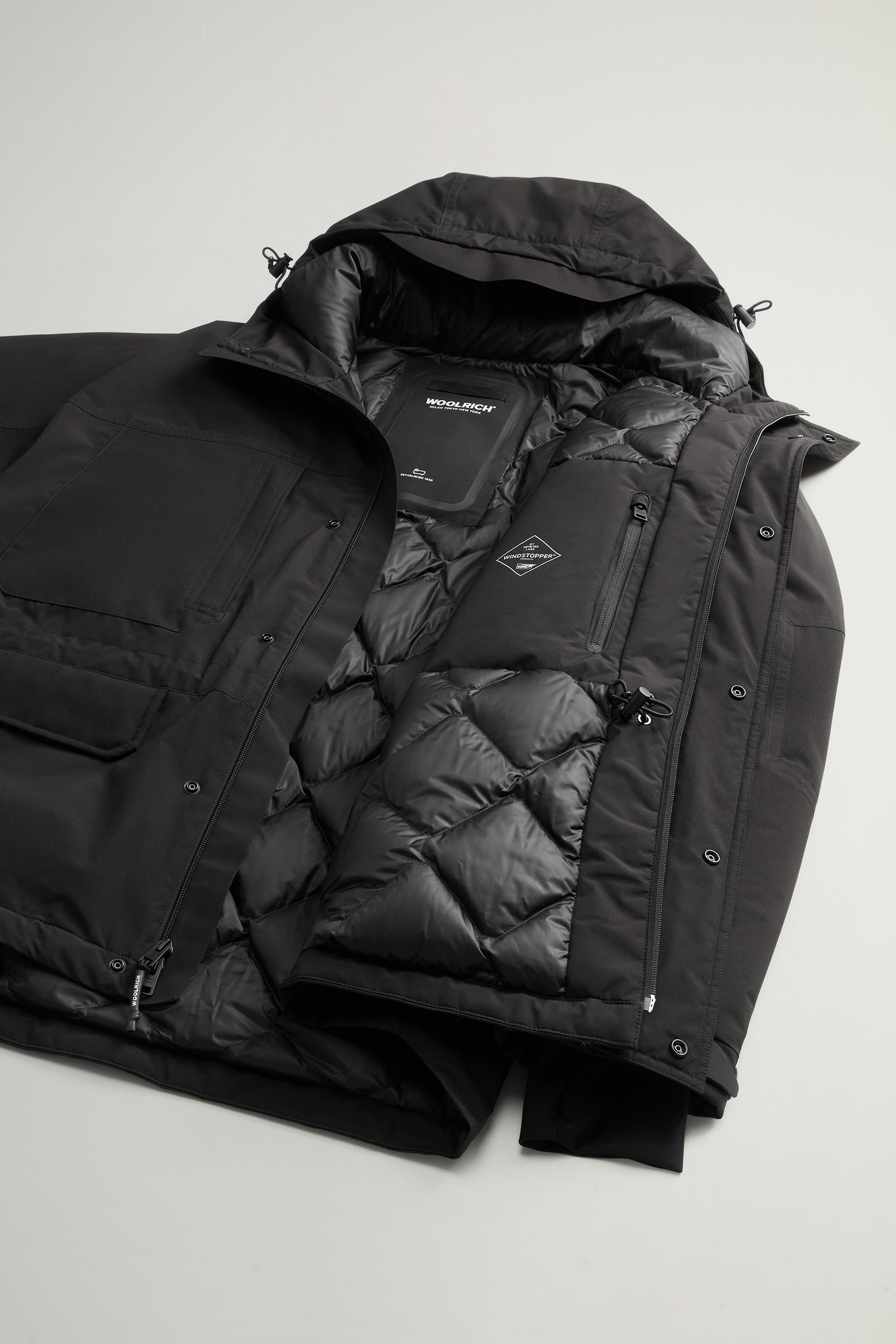 Mountain Jacket in WINDSTOPPER GORE-TEX Black photo 6 | Woolrich