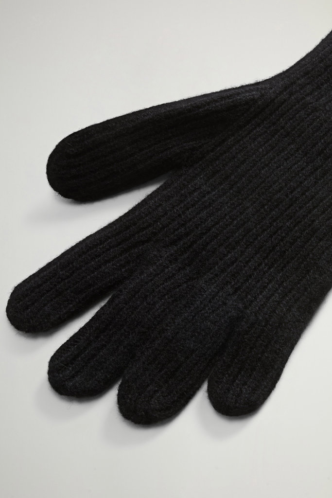 Ribbed Gloves in Pure Cashmere Black photo 2 | Woolrich