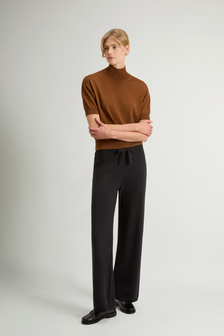 Pants in Wool and Cashmere Blend Black photo 1 | Woolrich