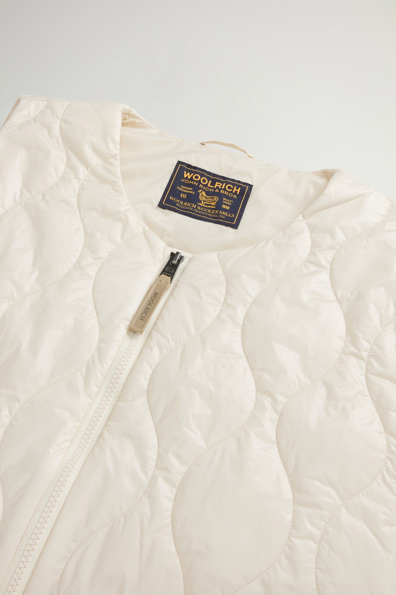 Packable Quilted Vest in Urban Light Nylon White photo 2 | Woolrich