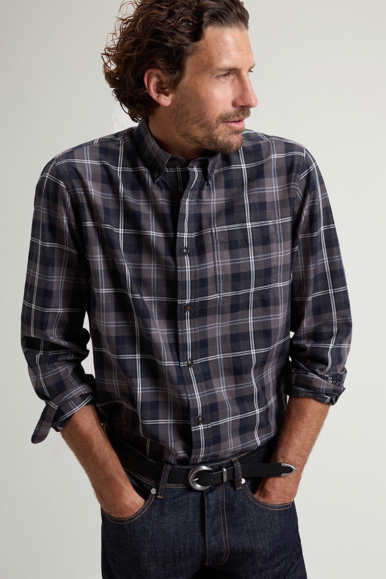 Button-Down Checked Shirt in Pure Cotton Flannel Gray photo 4 | Woolrich