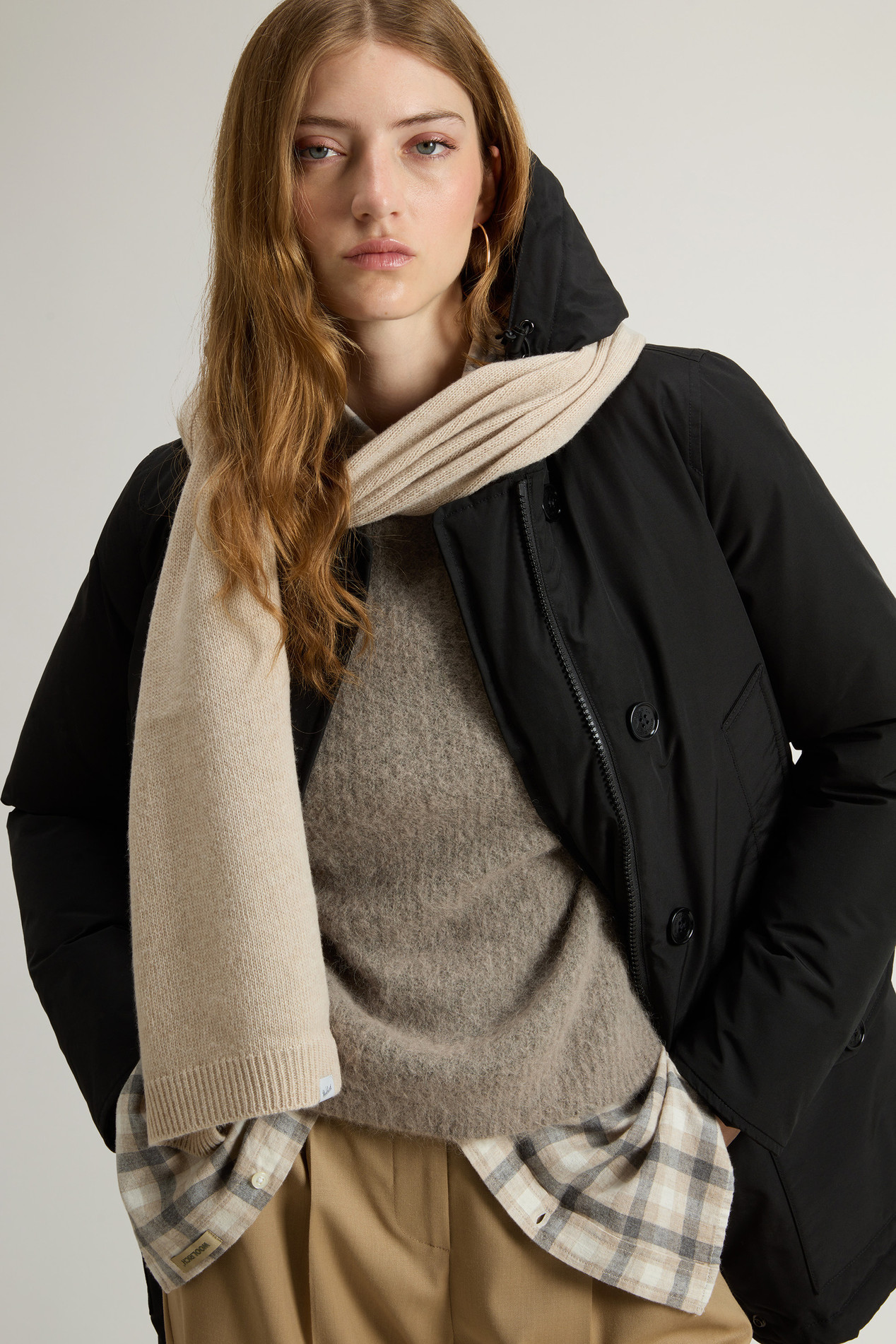 Arctic Parka in Ramar Cloth with Four Pockets and Detachable Fur Black photo 4 | Woolrich