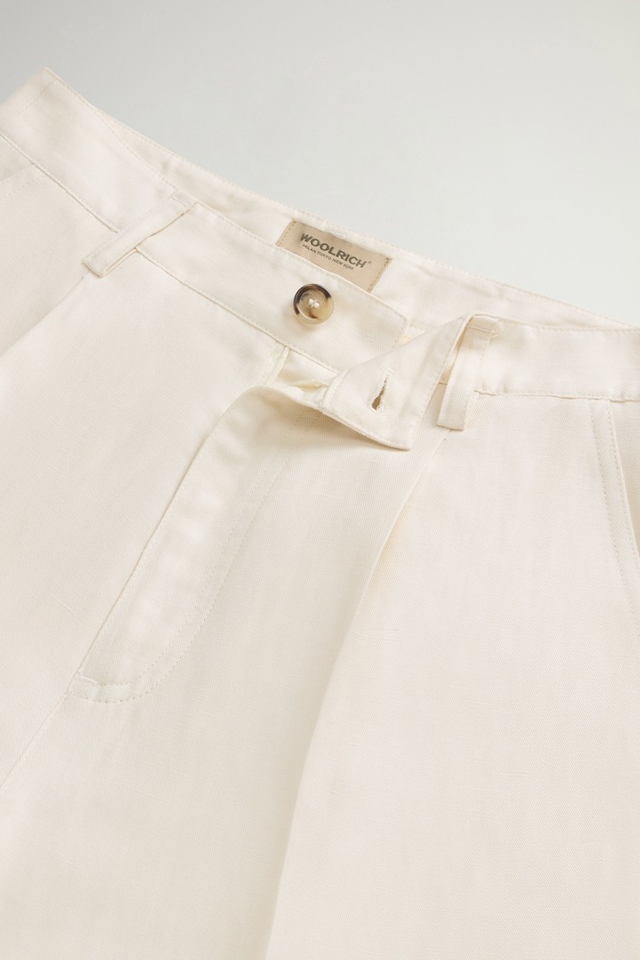 Shorts in Linen Blend with Darts White photo 4 | Woolrich