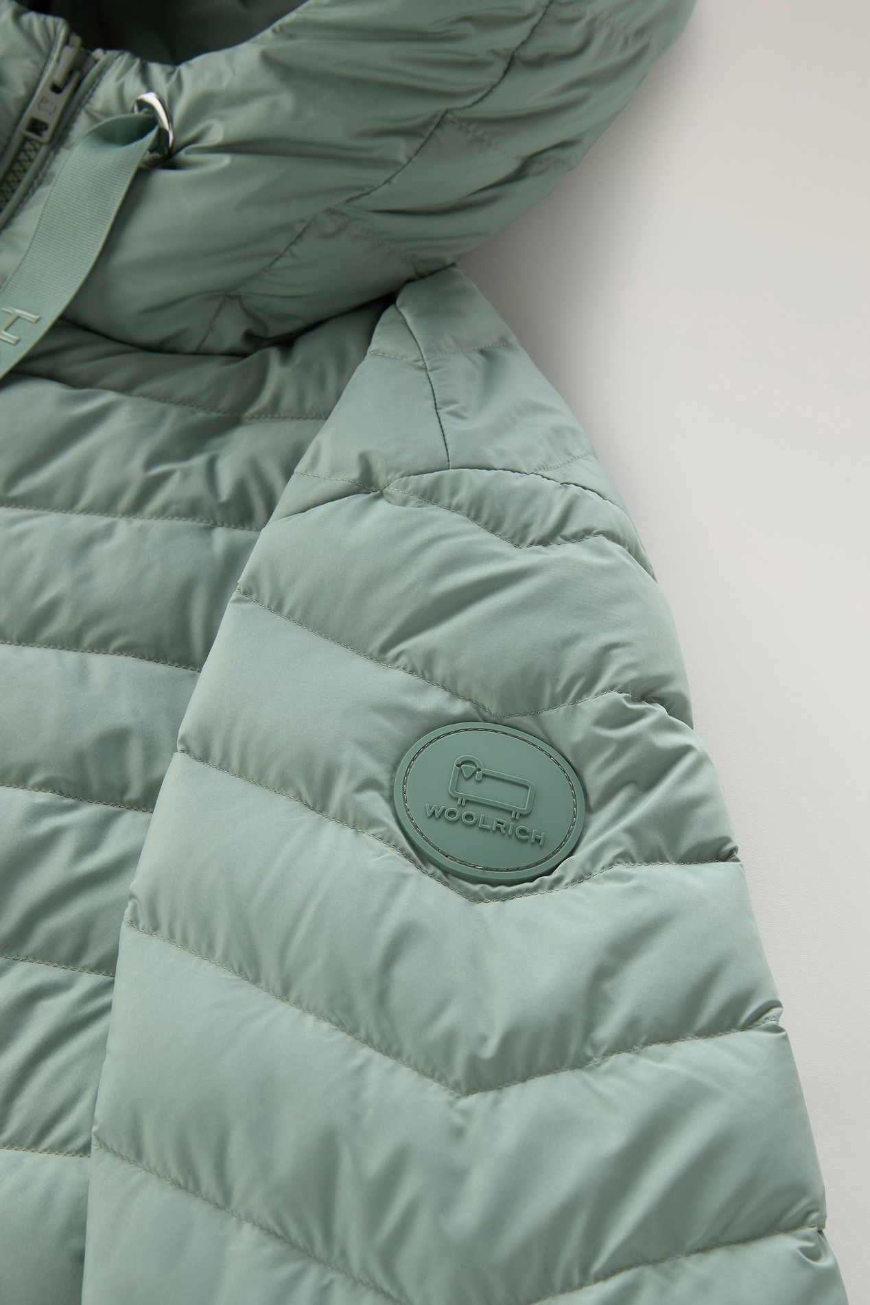 Microfibre Jacket with Chevron Quilting and Hood Green photo 3 | Woolrich