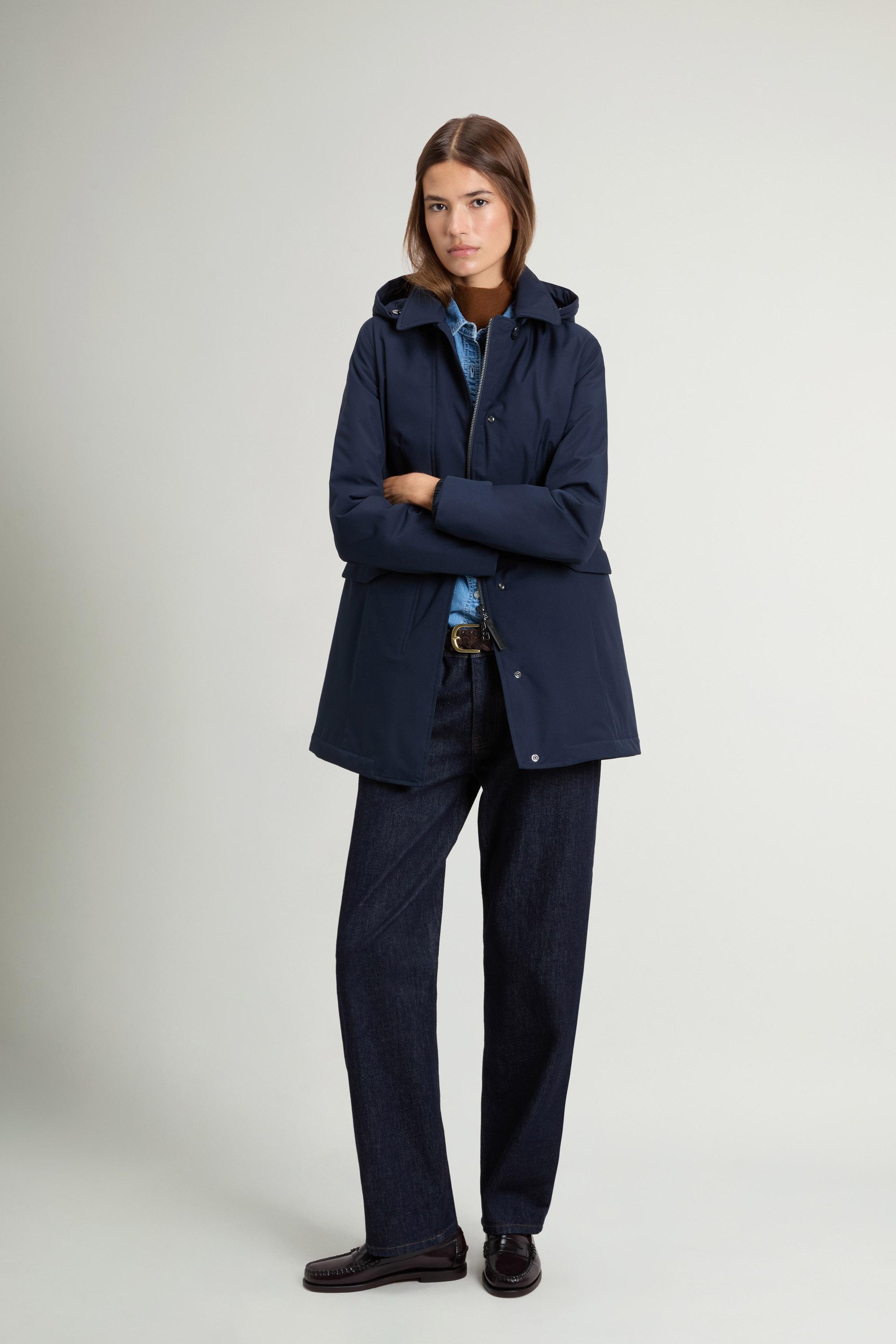 Manteau en Light Stretch à capuche amovible Bleu photo 1 | Woolrich