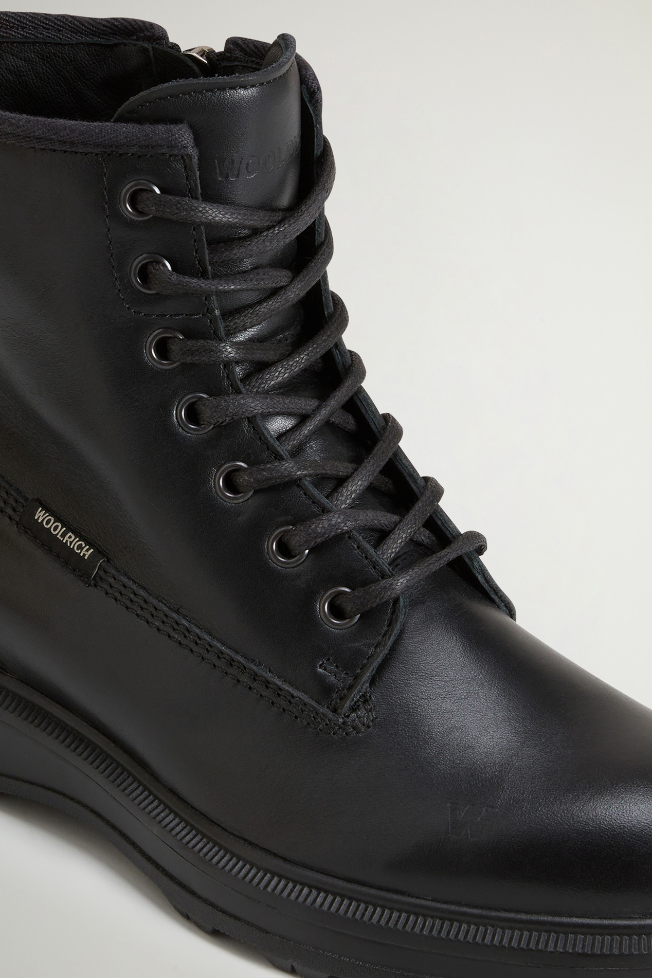 Grove Lace-Up Boots in Leather Black photo 5 | Woolrich