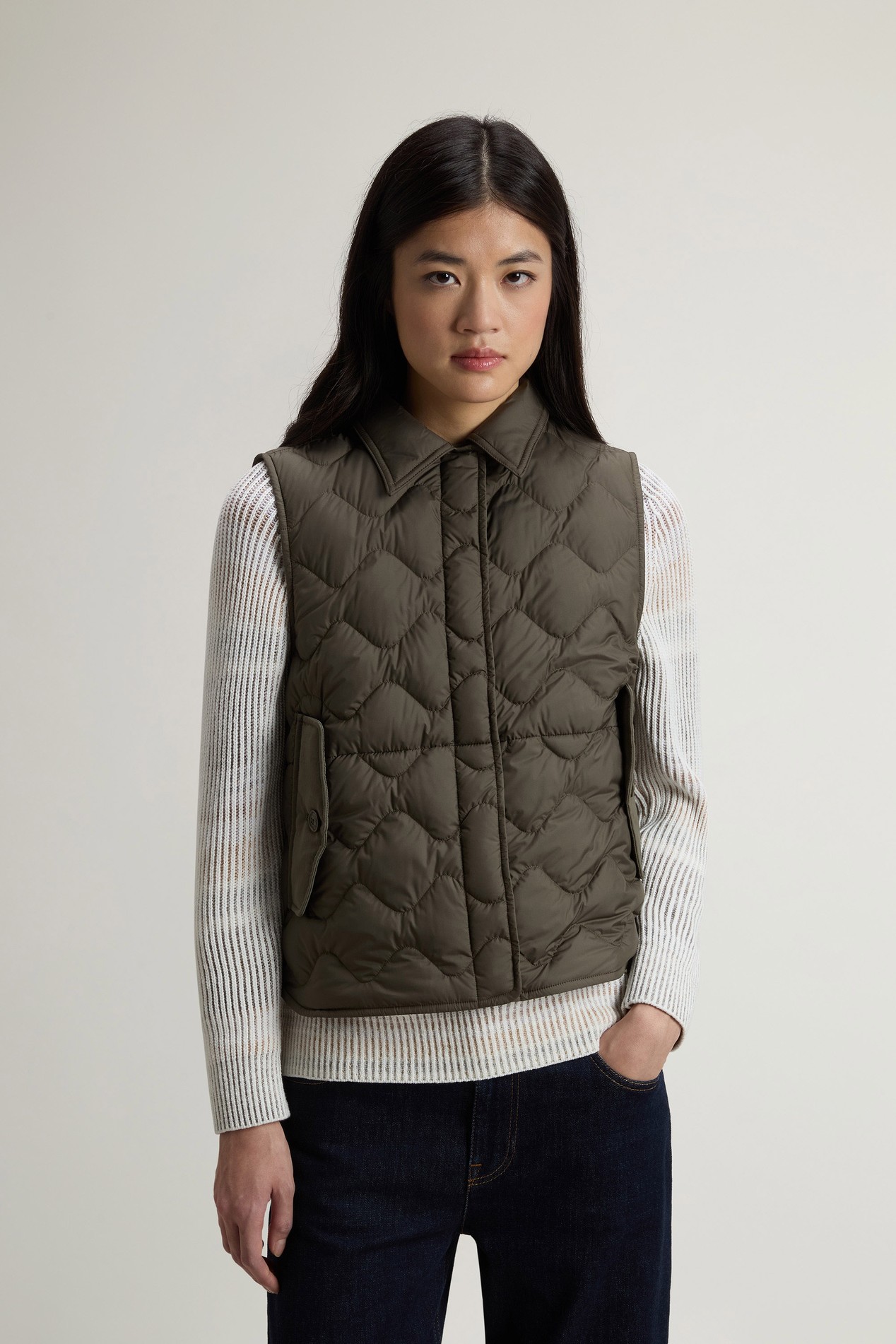 Quilted Microfiber Heritage Vest Green photo 1 | Woolrich