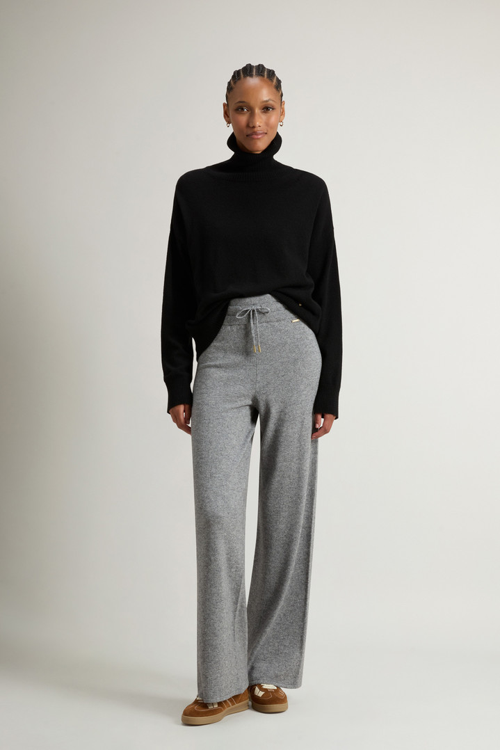 Wide-Leg Pants in Virgin Wool and Cashmere Blend Gray photo 1 | Woolrich