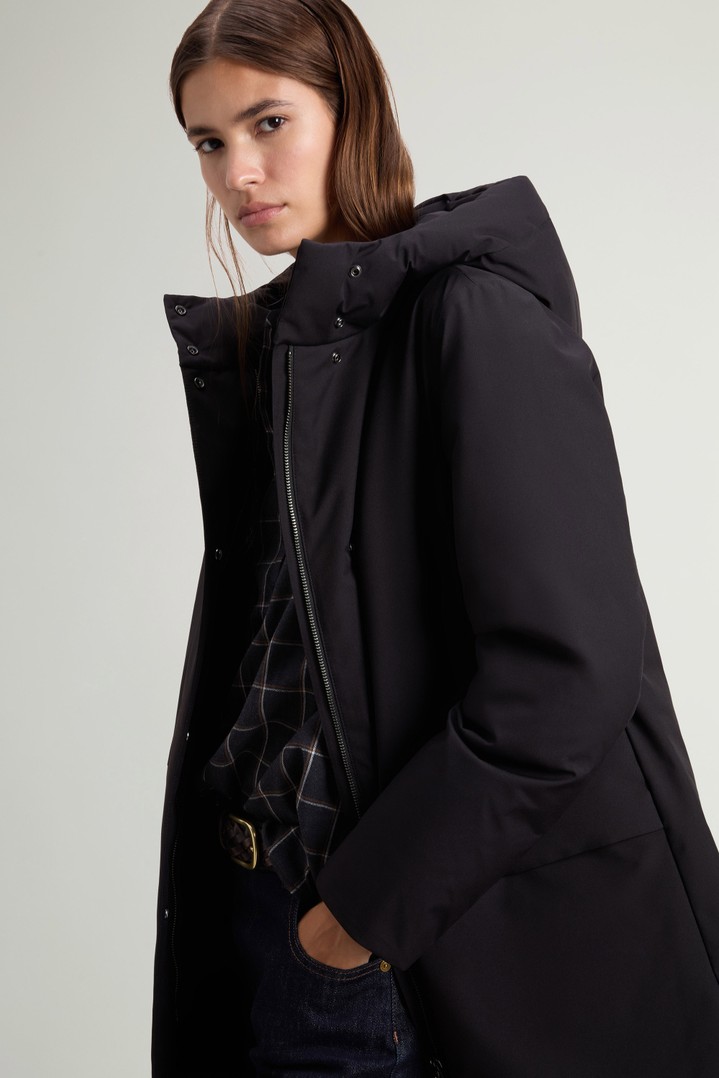 Padded Hooded Parka in Light Stretch Black photo 4 | Woolrich