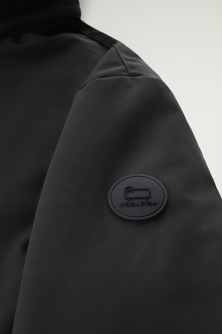 Barrow Mac Coat in Tech Softshell Black photo 4 | Woolrich