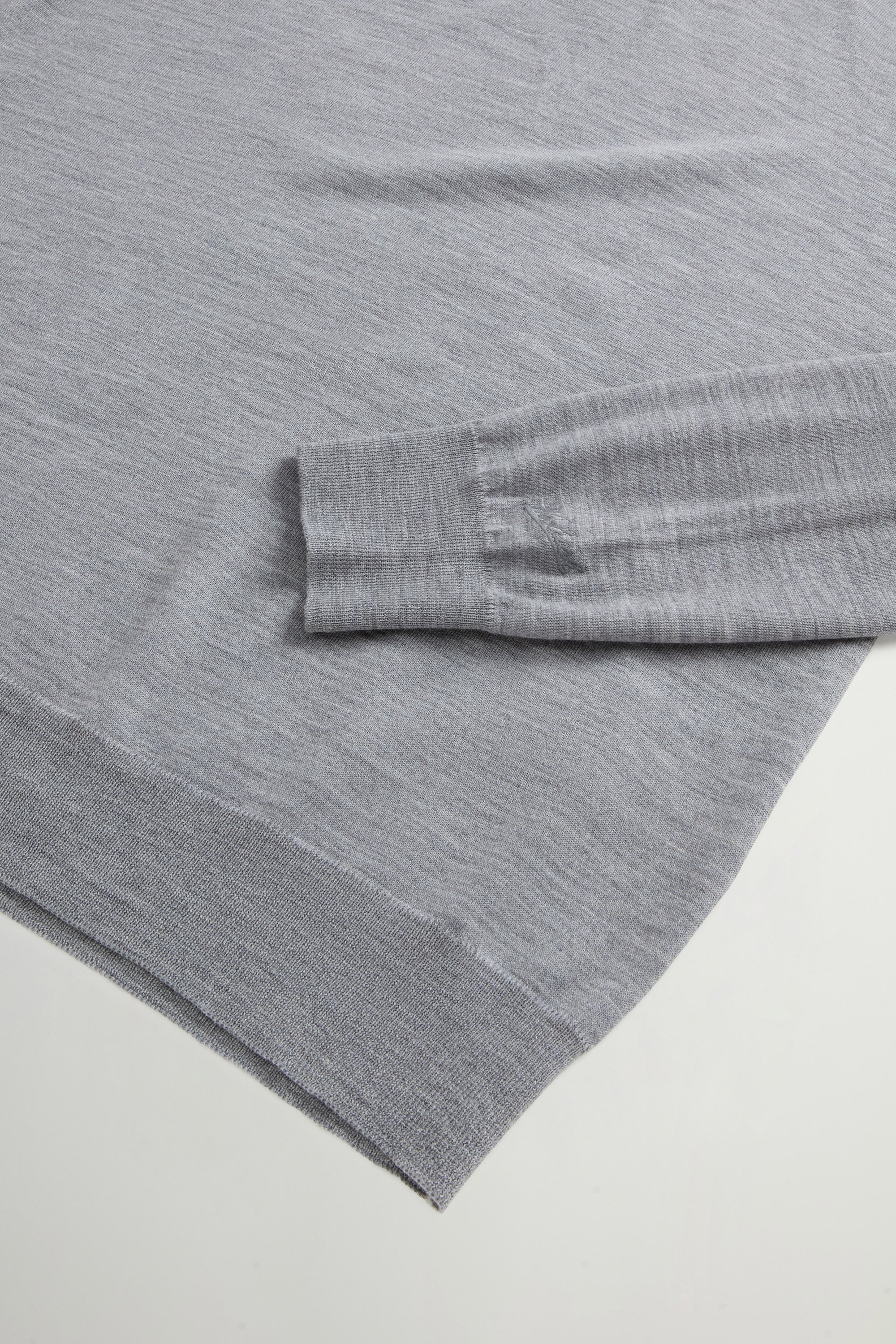 Crewneck Sweater in Pure Merino Virgin Wool Gray photo 6 | Woolrich