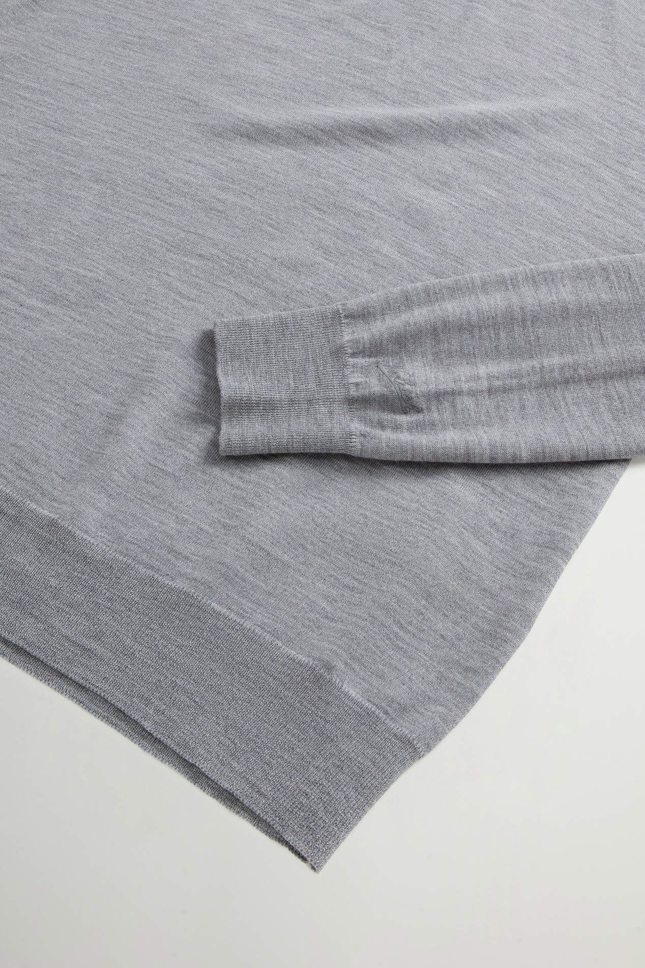 Crewneck Sweater in Pure Merino Virgin Wool Gray photo 6 | Woolrich