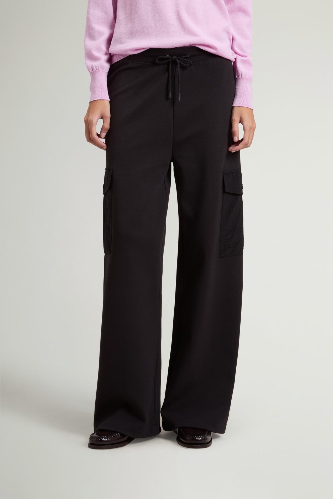 INTERLOCK SWEATPANTS Black photo 1 | Woolrich
