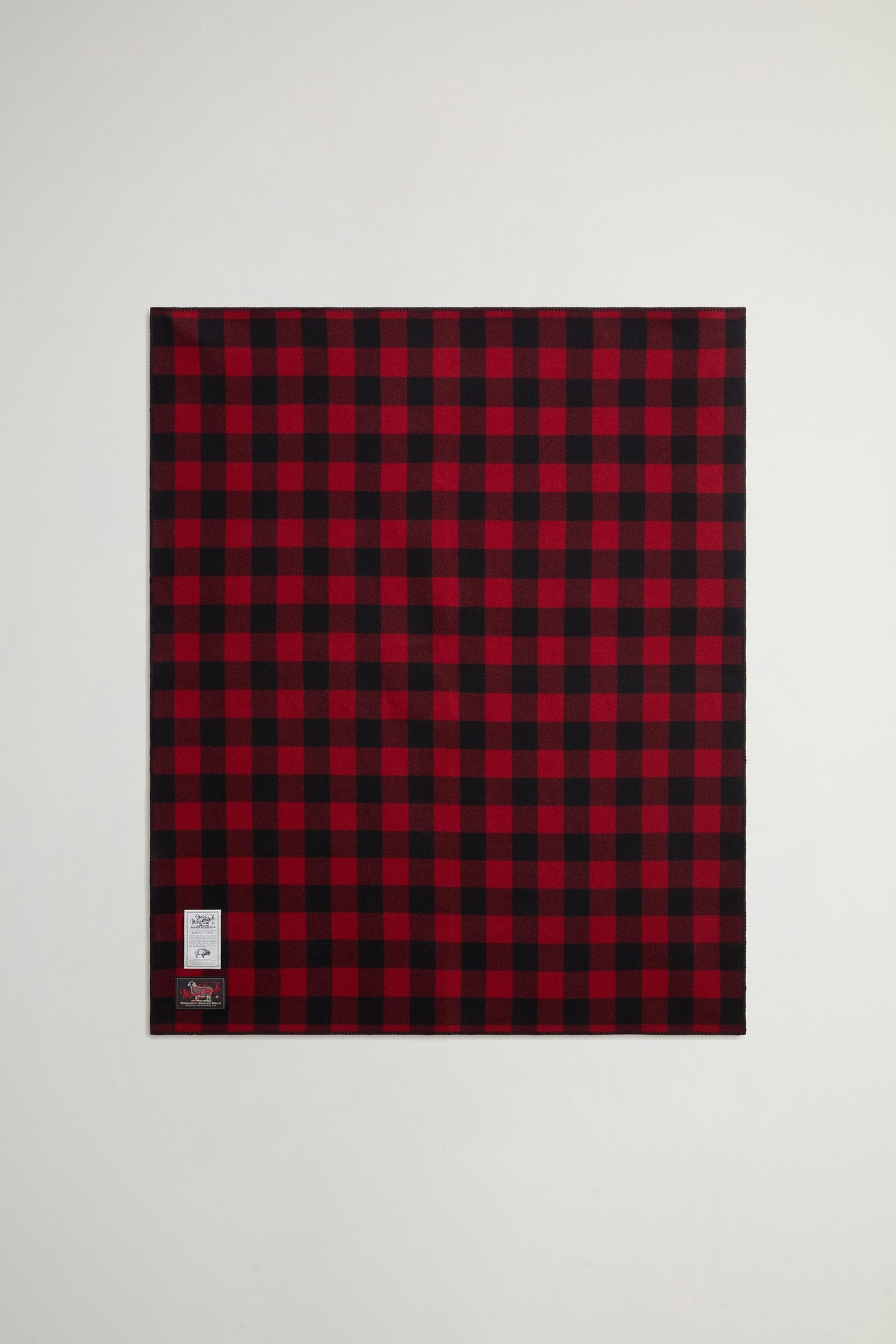 WM BUFFALO CHECK BLANKET Red photo 1 | Woolrich