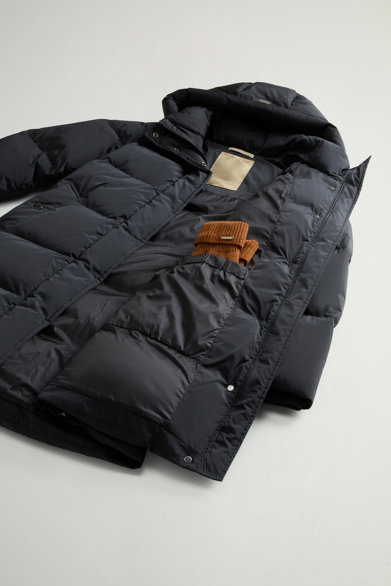 Long Kelly Down Jacket Black photo 11 | Woolrich