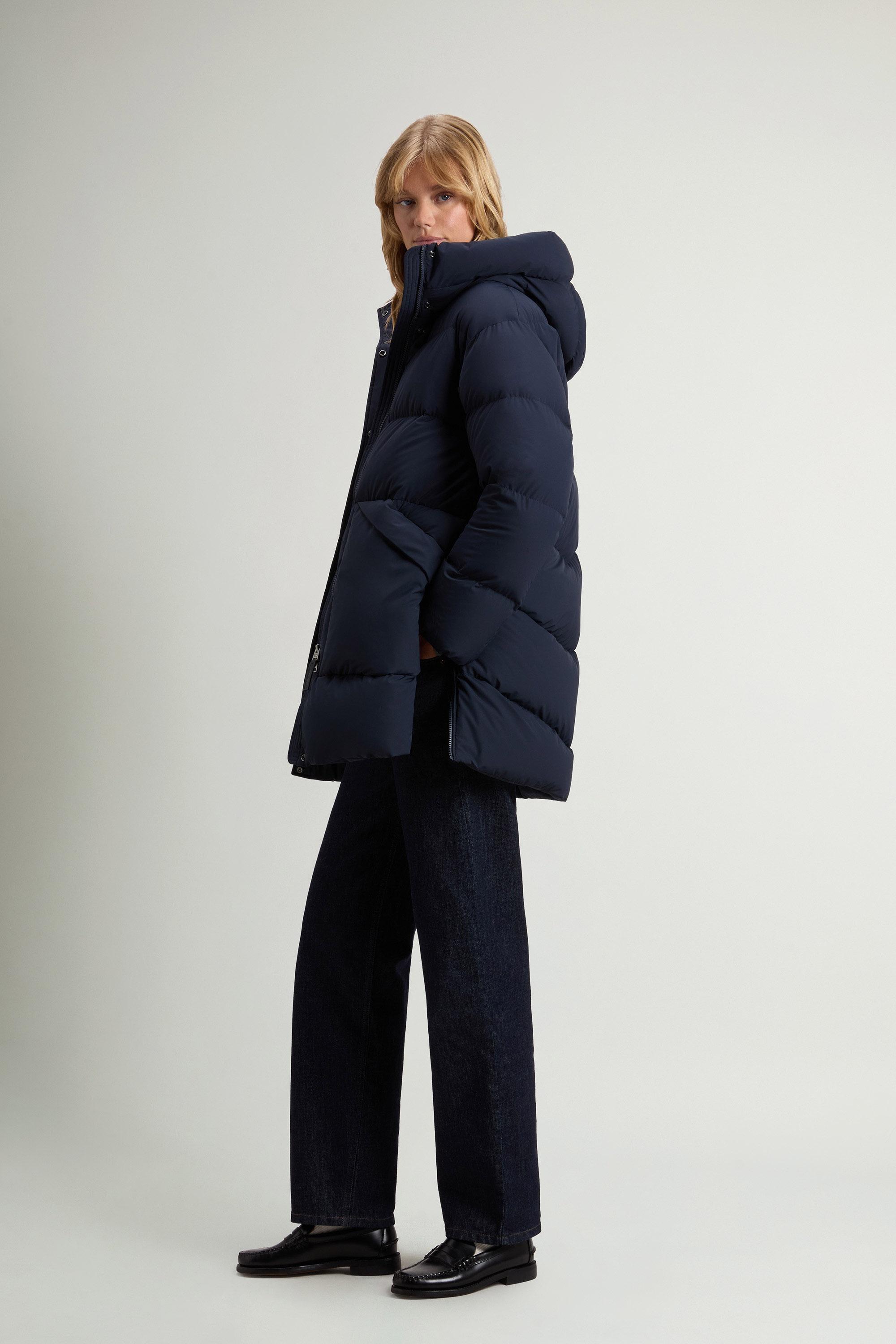 Madison Parka matelassée en Matt Stretch Nylon Bleu photo 1 | Woolrich