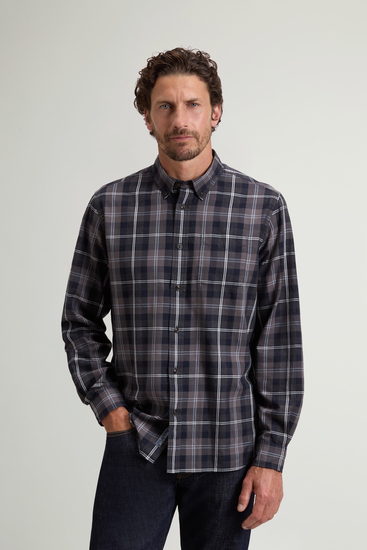 Button-Down Checked Shirt in Pure Cotton Flannel Gray photo 1 | Woolrich