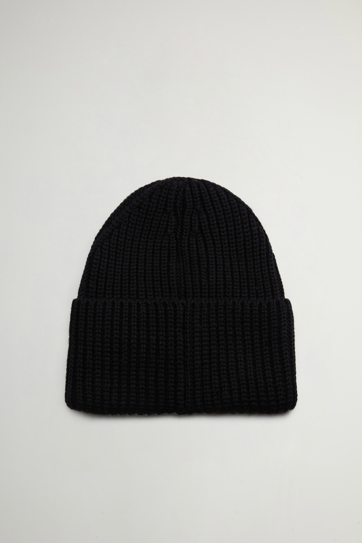 FINE MERINOS LOGO BEANIE Noir photo 3 | Woolrich
