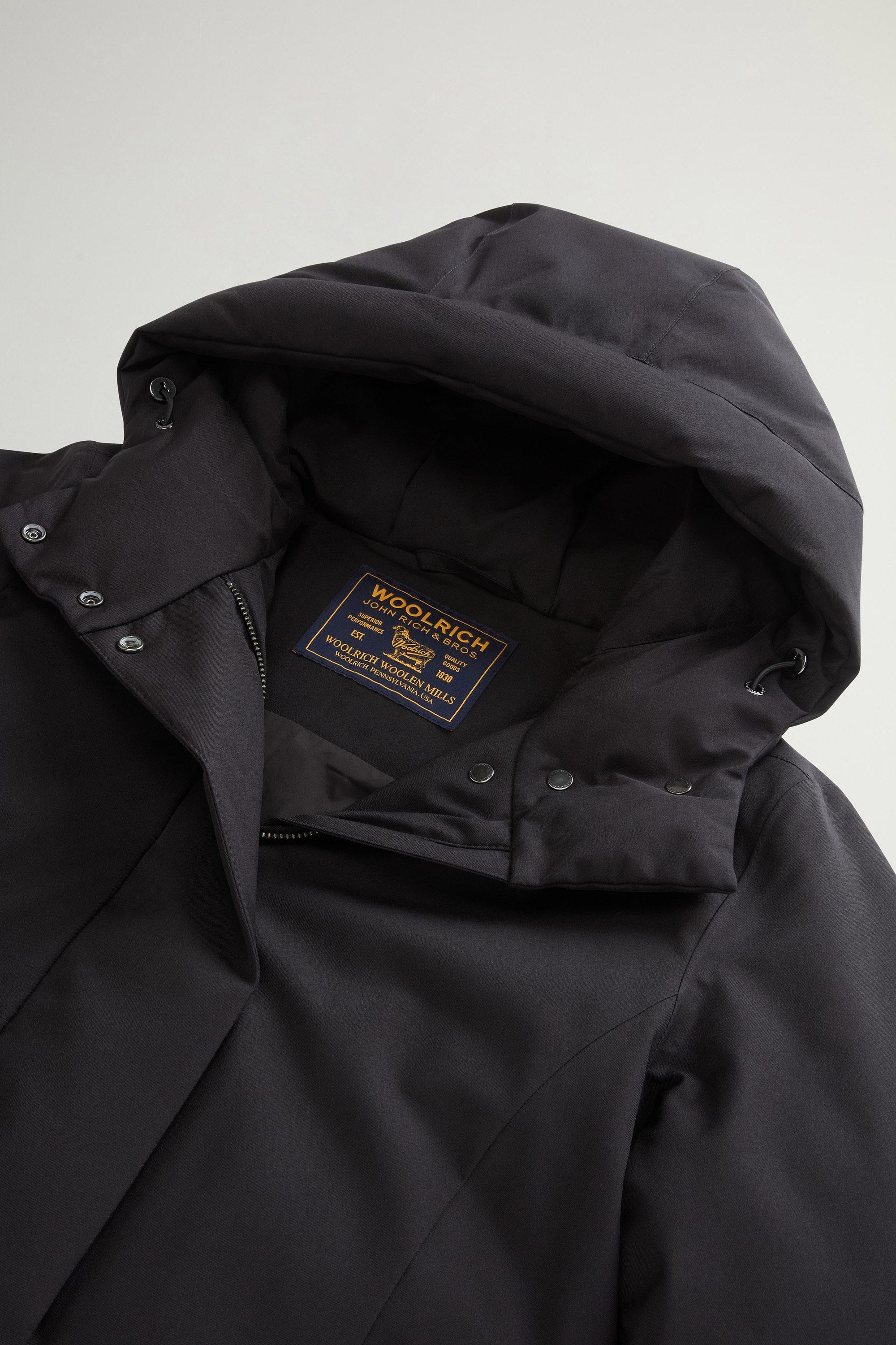Padded Hooded Parka in Light Stretch Black photo 6 | Woolrich