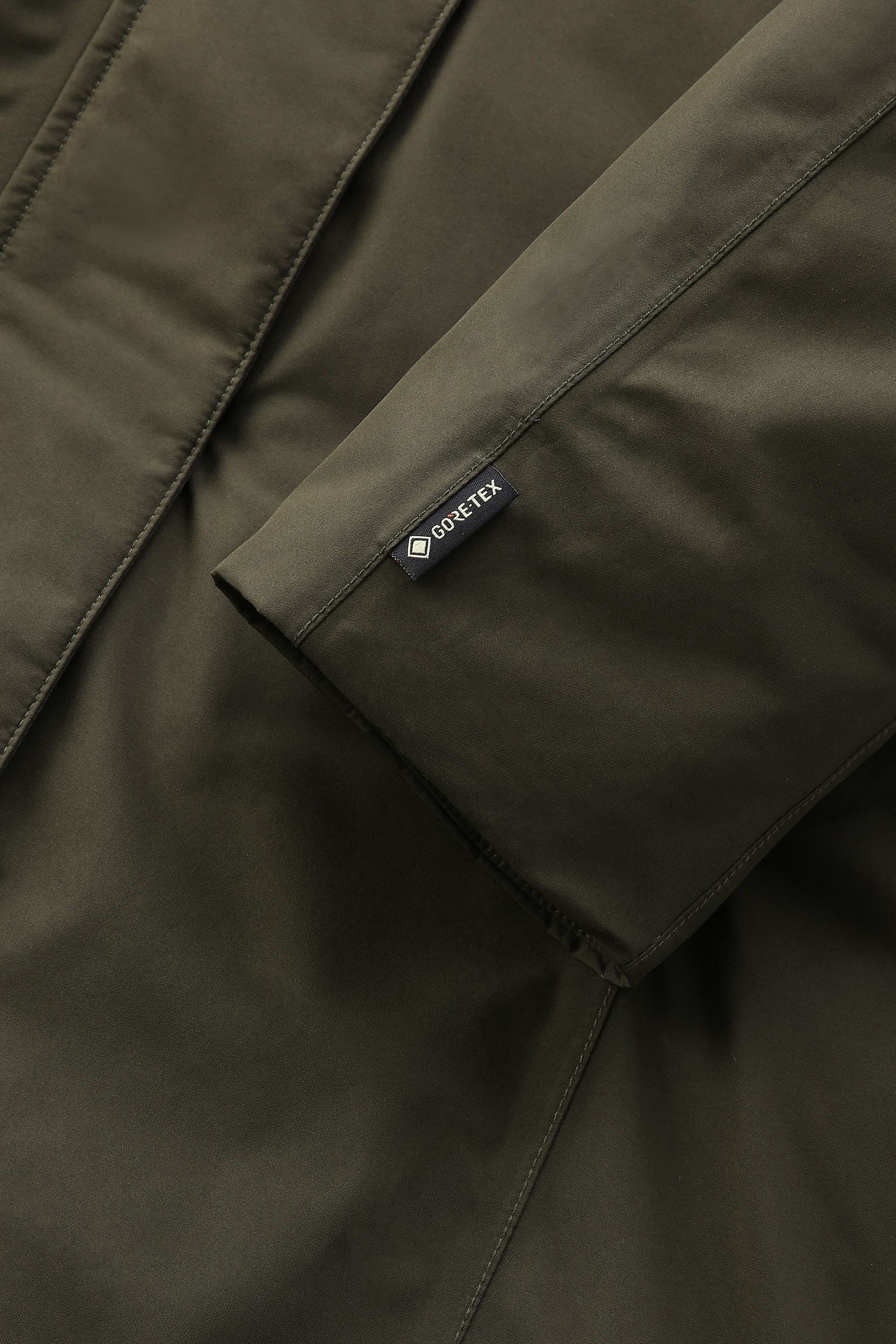 GORE-TEX Waterproof Marshall Parka Green photo 5 | Woolrich