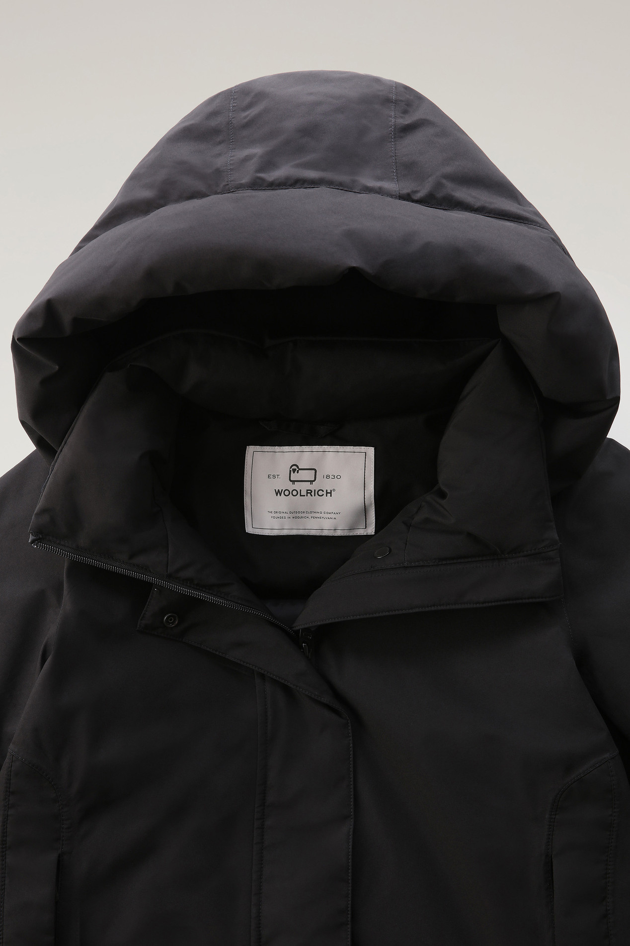 GORE-TEX Waterproof Marshall Parka Black photo 2 | Woolrich