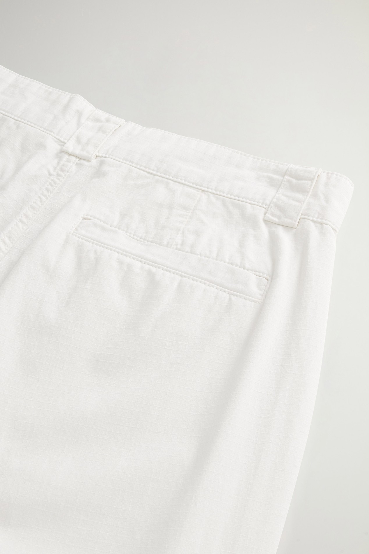 Garment-Dyed Cargo Pants in Pure Cotton Ripstop White photo 6 | Woolrich