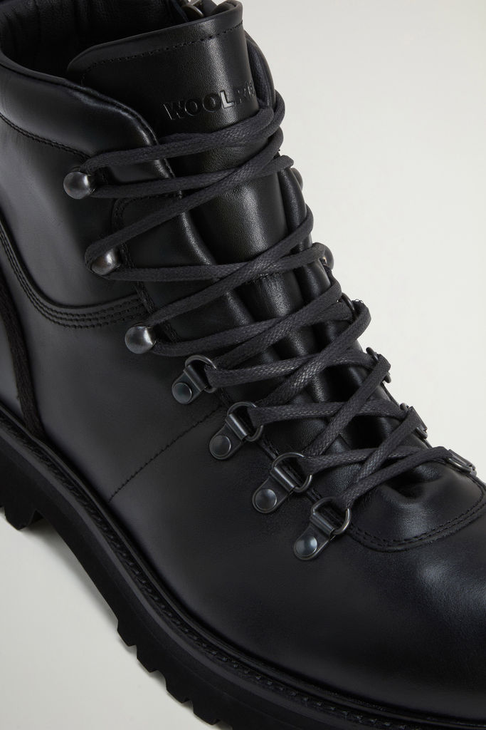 HIKING BOOT Black photo 5 | Woolrich