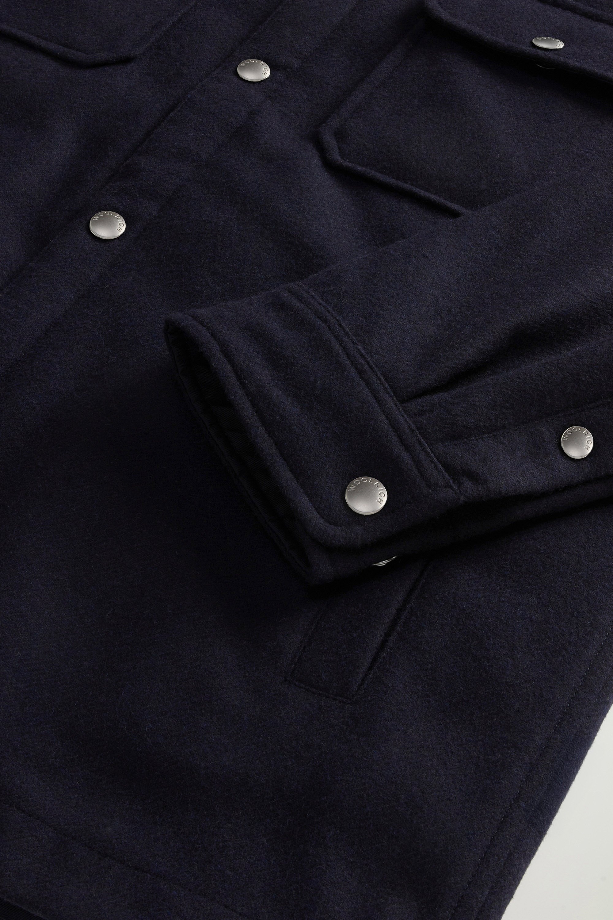 Surchemise Alaskan en laine italienne Melton mélangée recyclée Bleu photo 7 | Woolrich