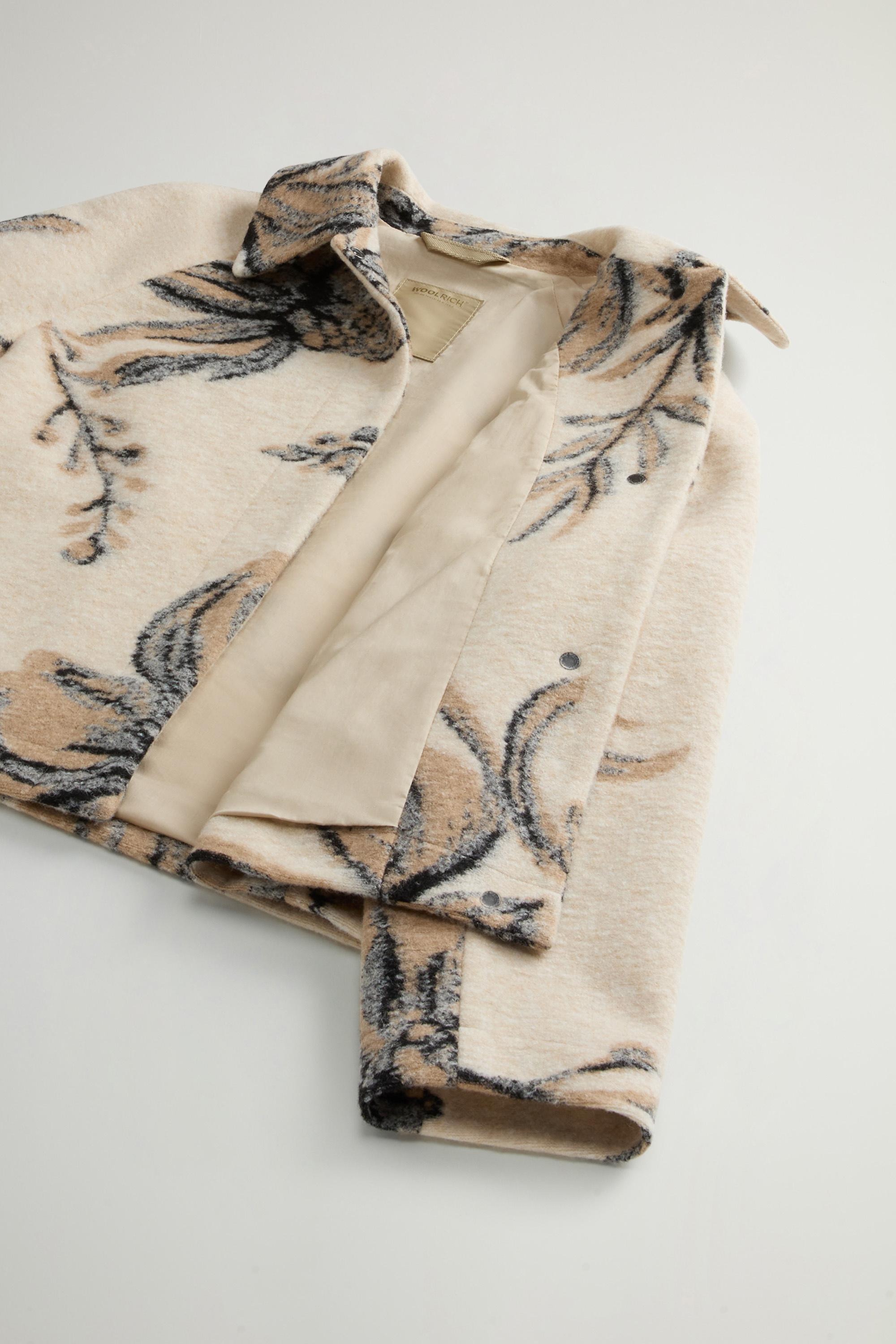 Overshirt in Italian Wool-Blend with Floral Pattern Beige photo 8 | Woolrich