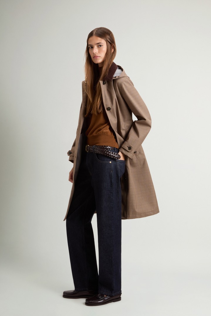 Coat in Yarn-Dyed Three-Layered Fabric with Removable Hood Brown photo 2 | Woolrich