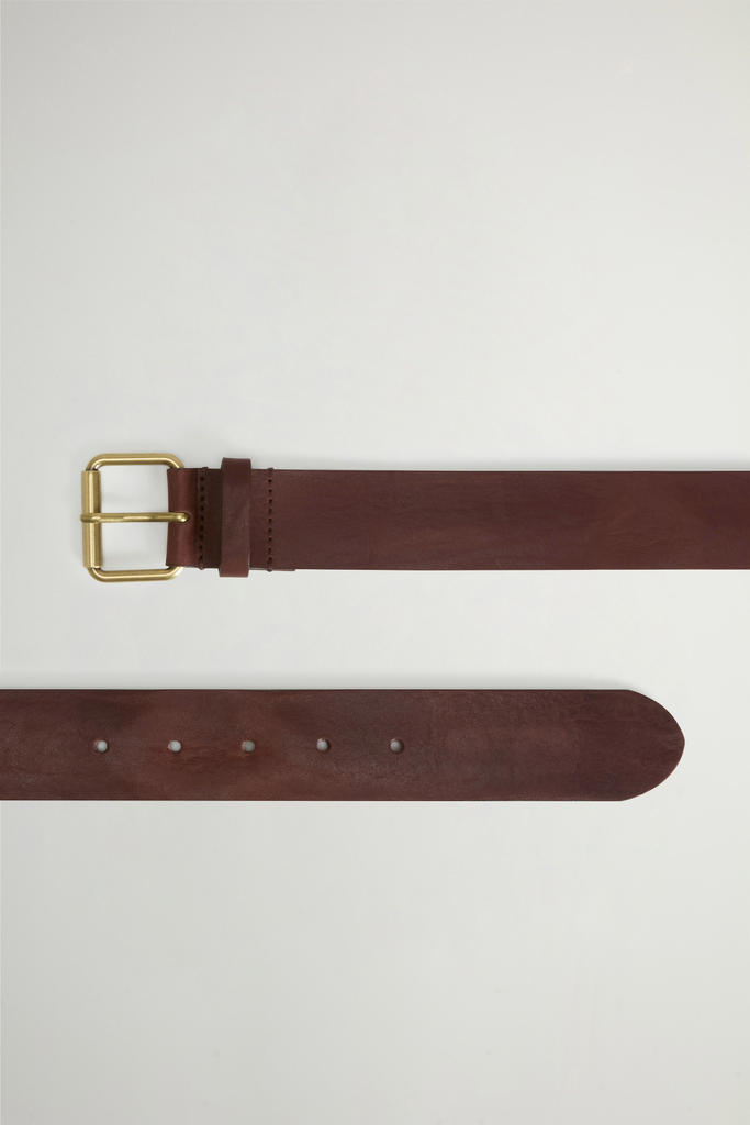Belt in Distressed Leather Brown photo 2 | Woolrich