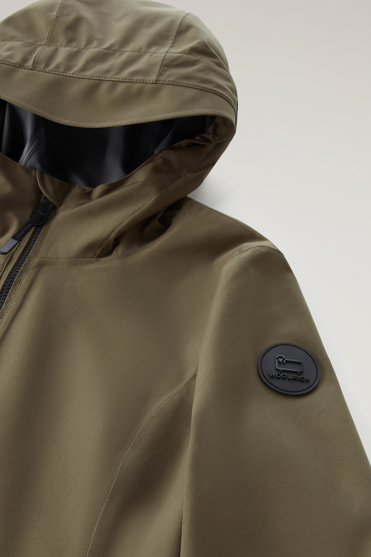 Waterproof Leavitt Lightweight Parka with Hood Green photo 3 | Woolrich