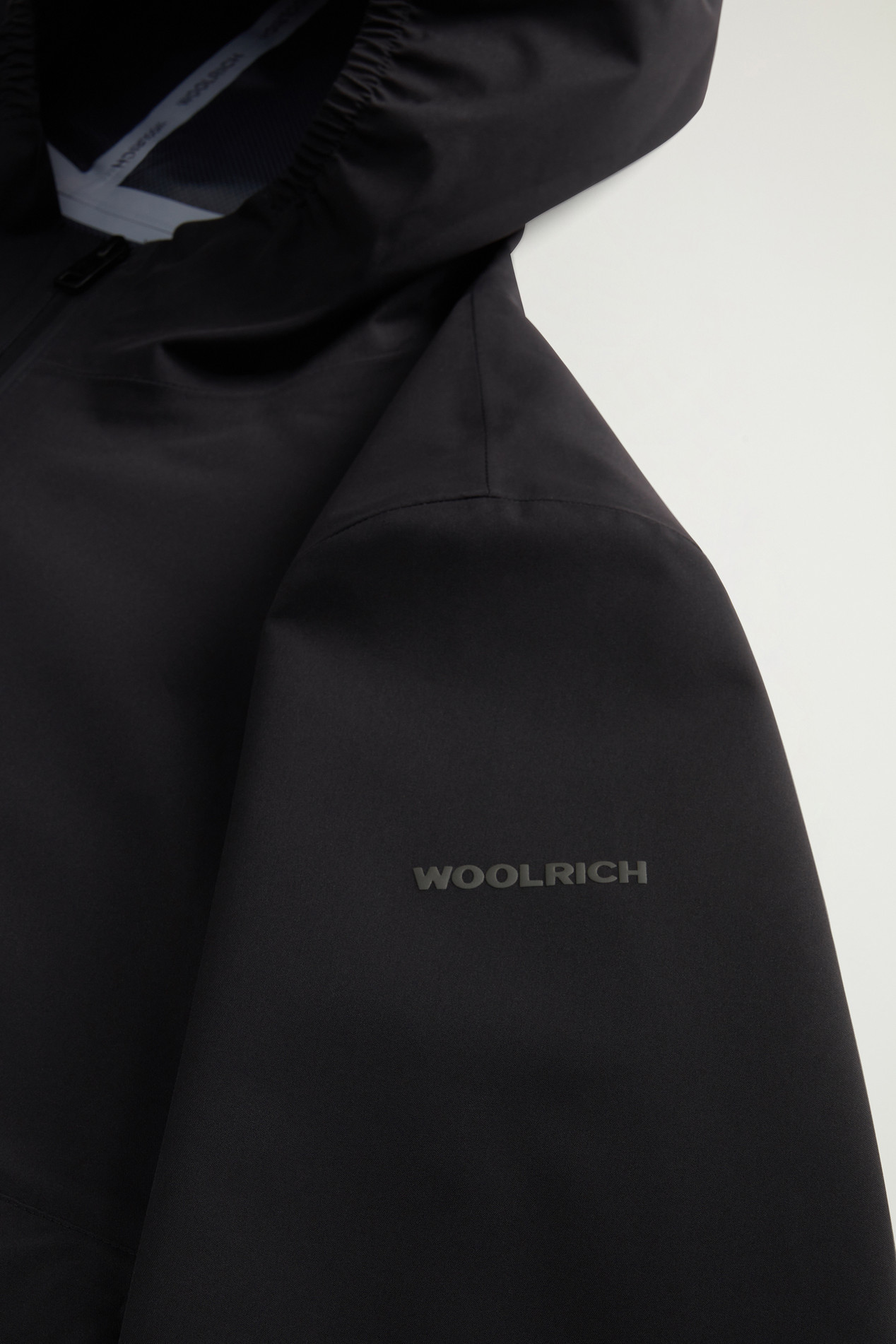 Waterproof Pacific Jacket in Two-Layered Fabric Black photo 7 | Woolrich