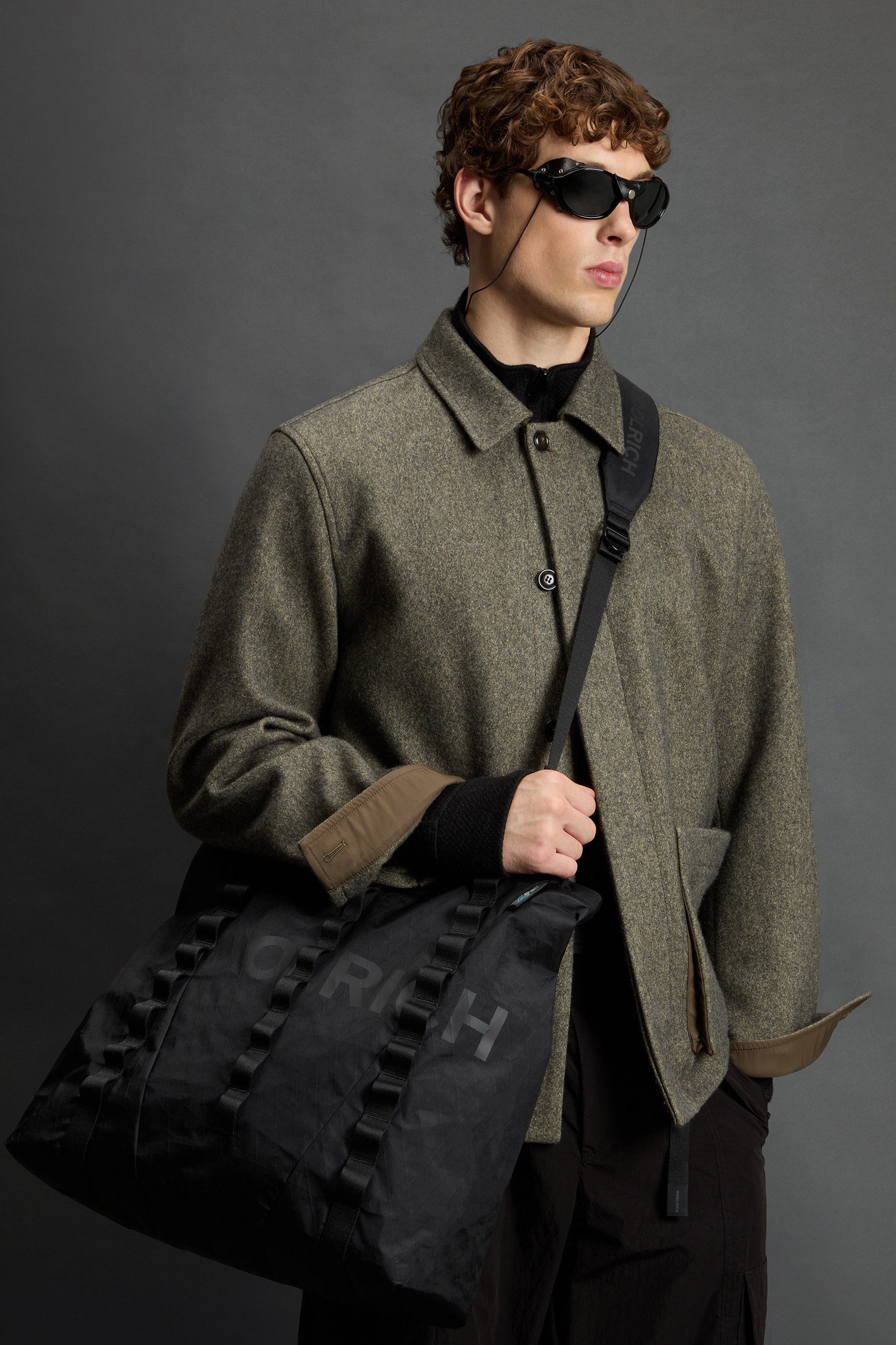 Oversized Tote Bag in X-PAC by Todd Snyder Black photo 7 | Woolrich