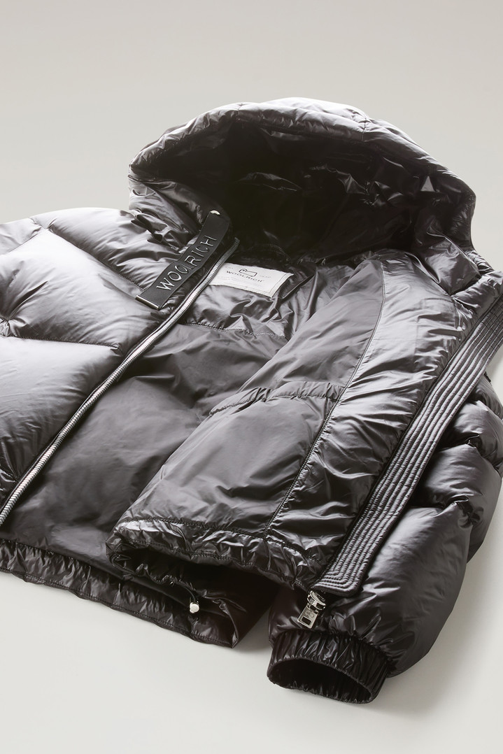 Aliquippa Short Down Jacket in Glossy Nylon Black photo 6 | Woolrich